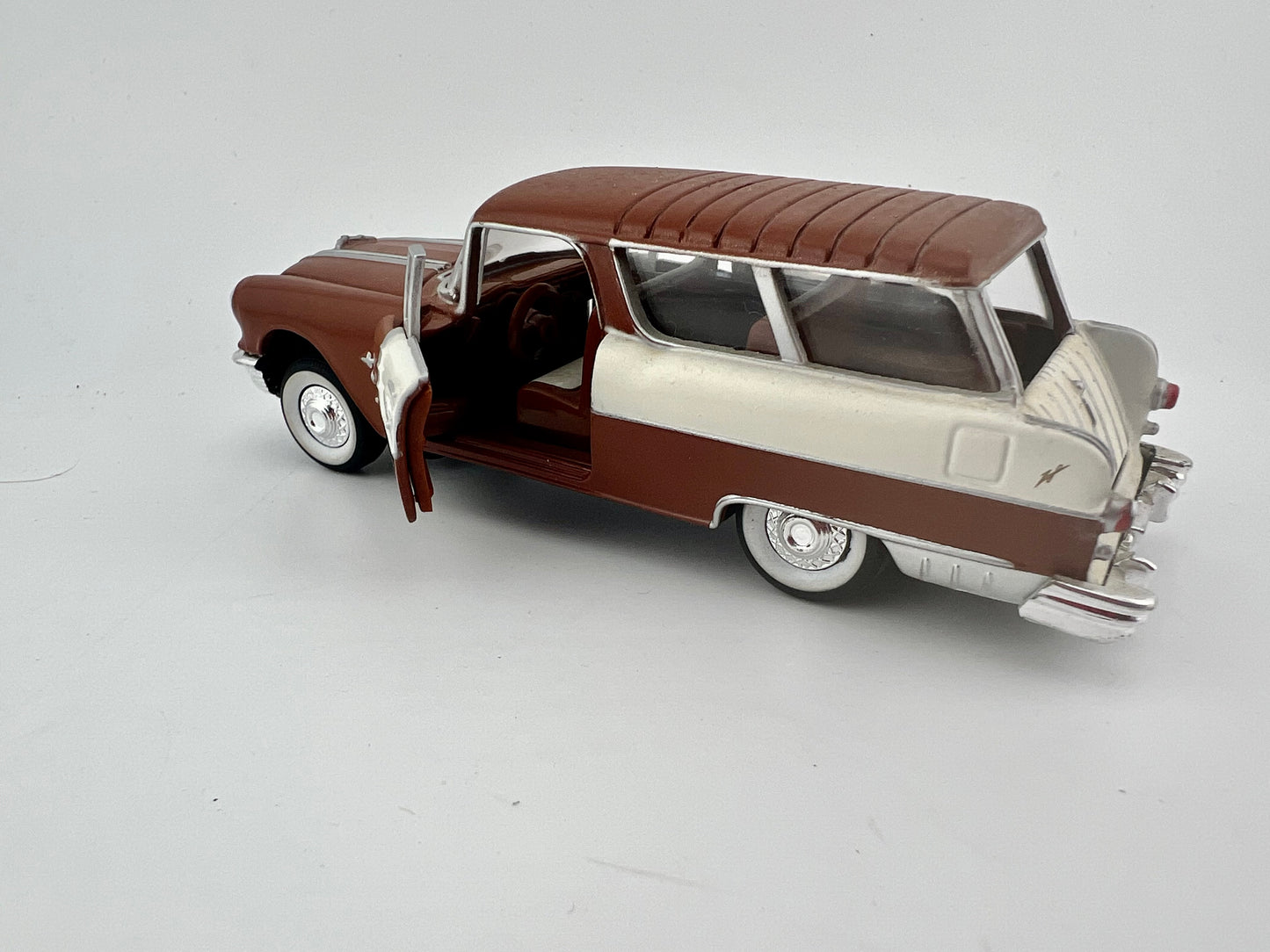 1955 Pontiac Star Chief Safari Wagon 1:43 Scale Fishwheels