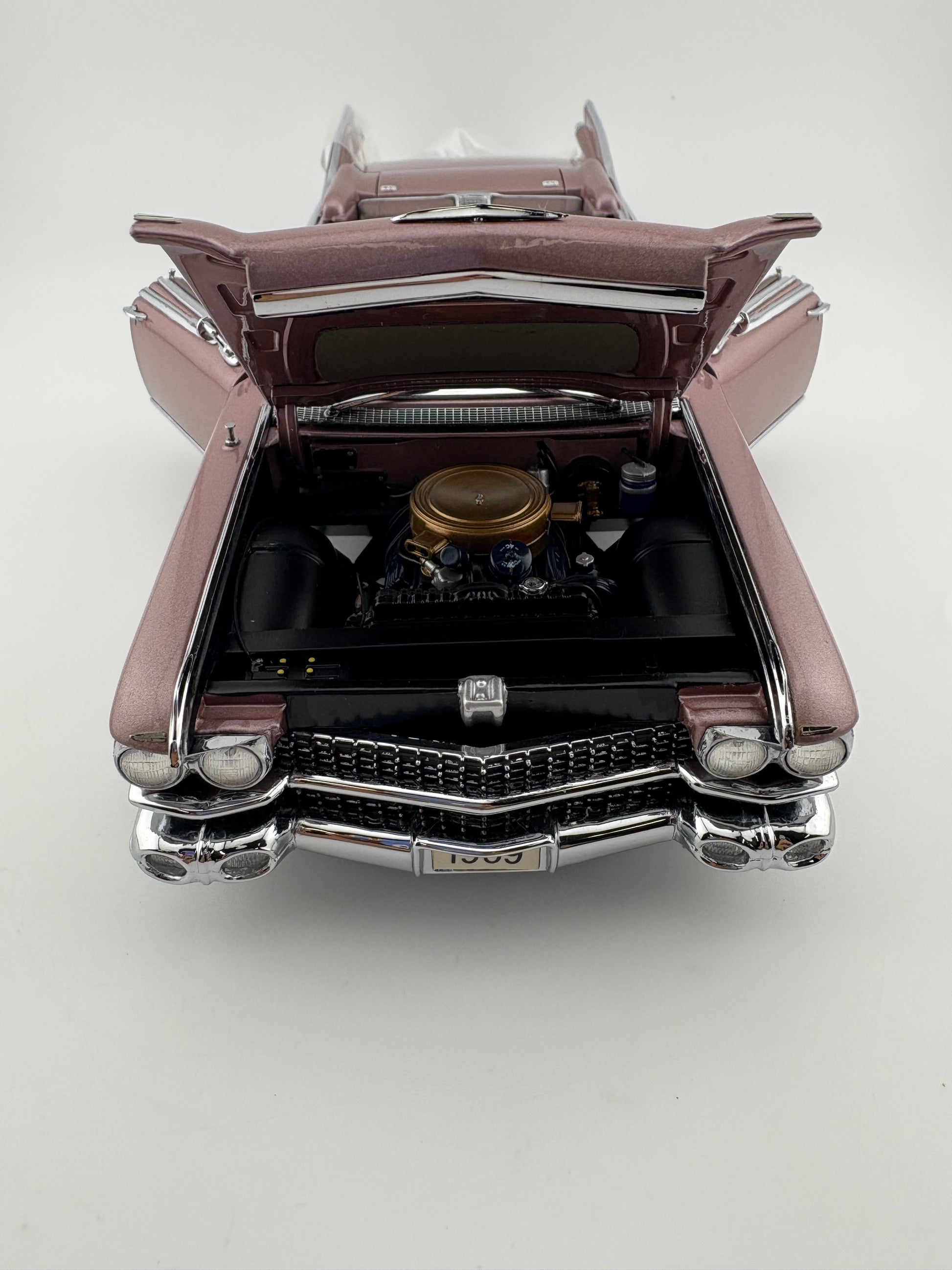 1959 Cadillac Eldorado Biarritz Convertible – 1:24 Diecast Model Car (Limited Edition)