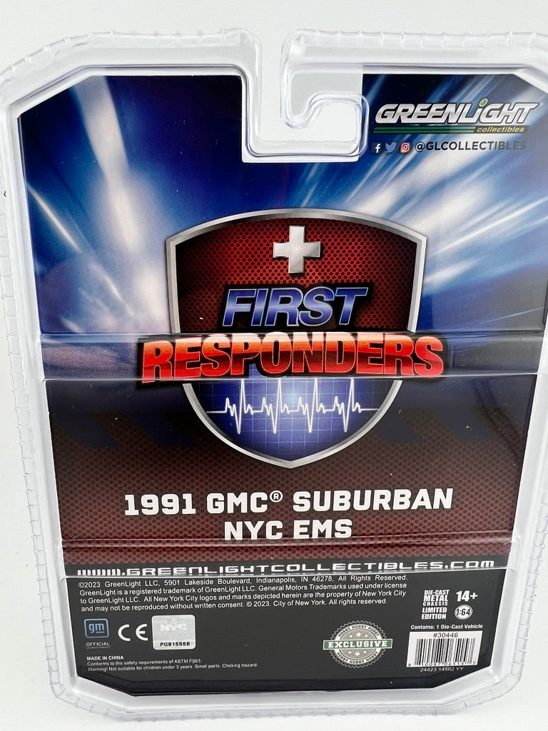 Greenlight 1991 GMC Suburban NYC EMS (First Responders Exclusive) Fishwheels