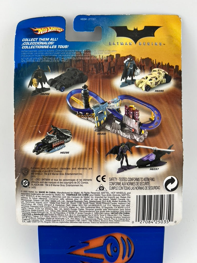 Hot Wheels Batmobile – Batman Begins Series 1:64 Scale Fishwheels