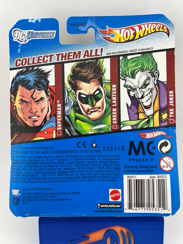 Hot Wheels DC Universe – Superman Character Car Fishwheels