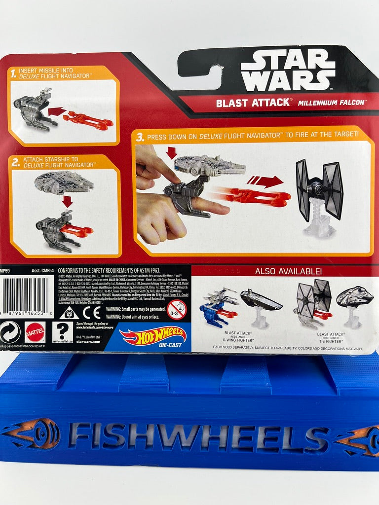 Hot Wheels Star Wars Blast Attack: Millennium Falcon vs. TIE Fighter Fishwheels