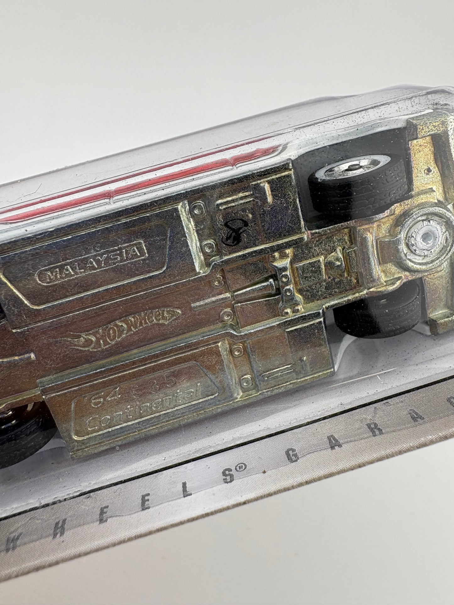 Hot Wheels Wayne’s Garage - ’64 Lincoln Continental (8/39)