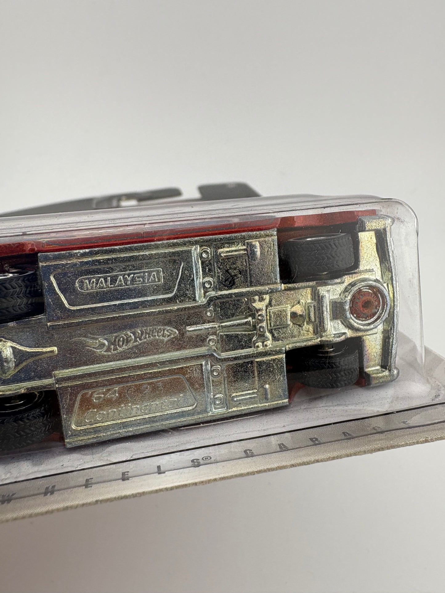 Hot Wheels Wayne’s Garage '64 Lincoln Continental(Red with Flames)