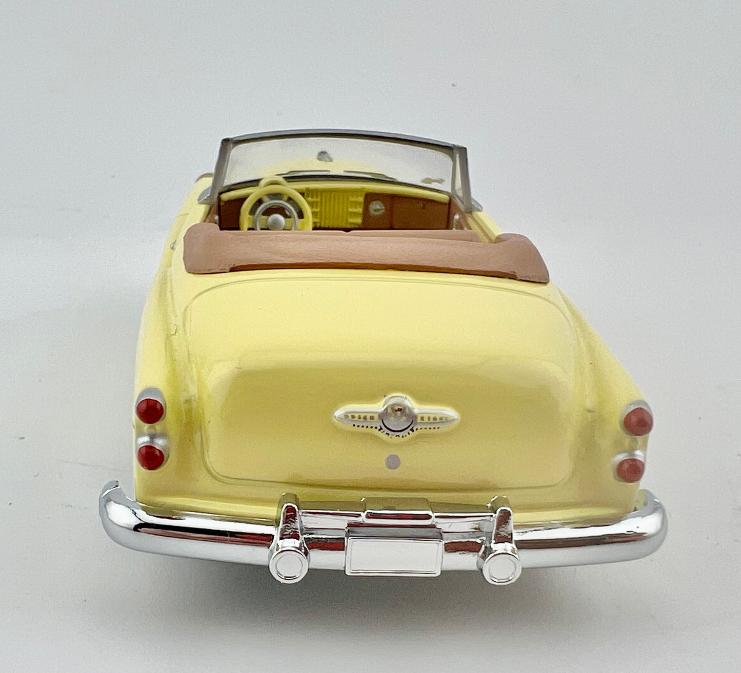 Matchbox Oldies but Goodies 1953 Buick Skylark 1:43 Scale Fishwheels