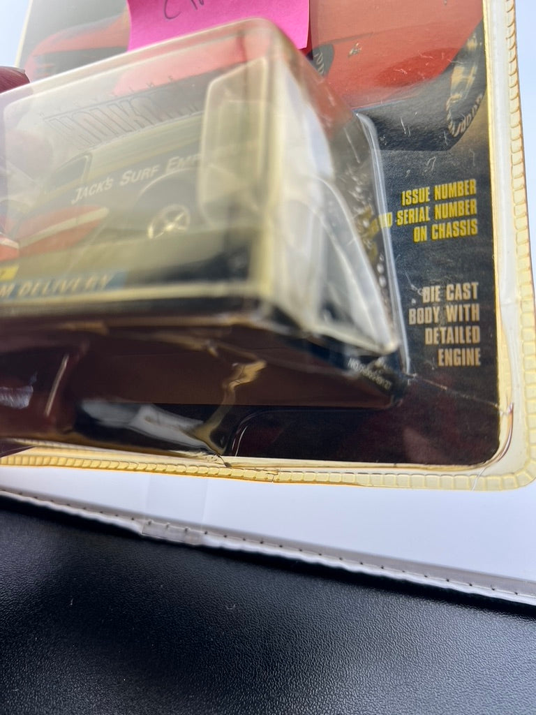 Racing Champions Hot Rod Magazine – Issue #127: ’40 Custom Delivery (Jack’s Surf Emporium) Fishwheels