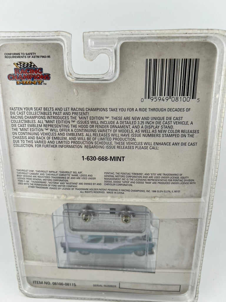 Racing Champions Mint – Issue #48: 1956 Ford Victoria Fishwheels