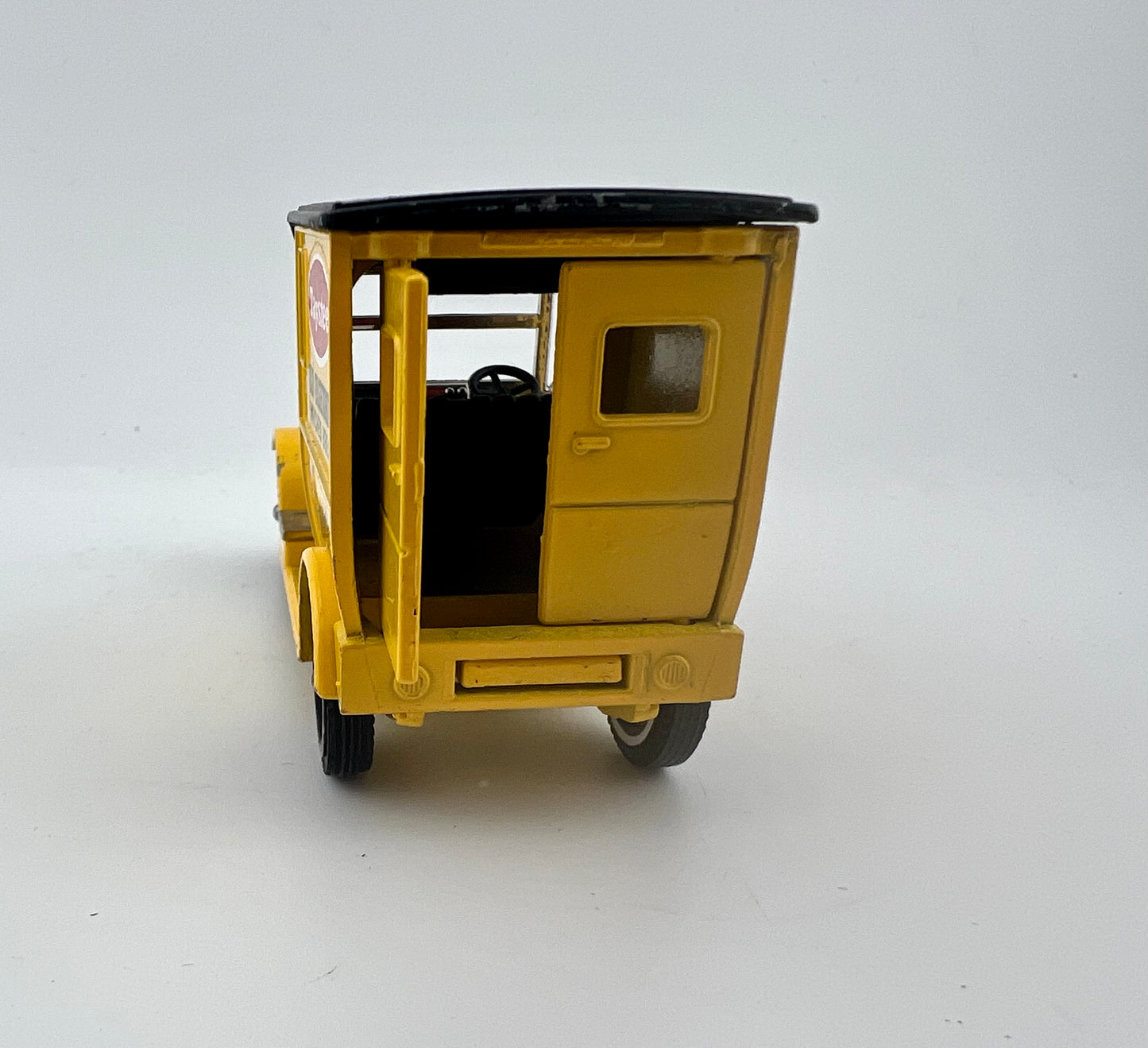 Vintage Taystee Bread Delivery Van 1:43 Scale Fishwheels