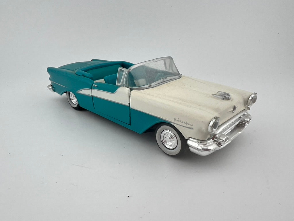 1955 Oldsmobile Starfire 1:43 Scale Fishwheels