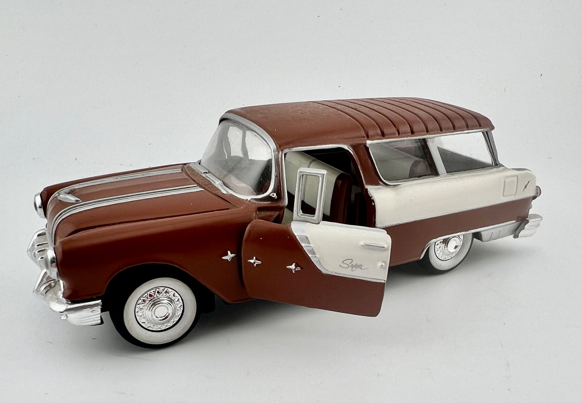 1955 Pontiac Star Chief Safari Wagon 1:43 Scale Fishwheels