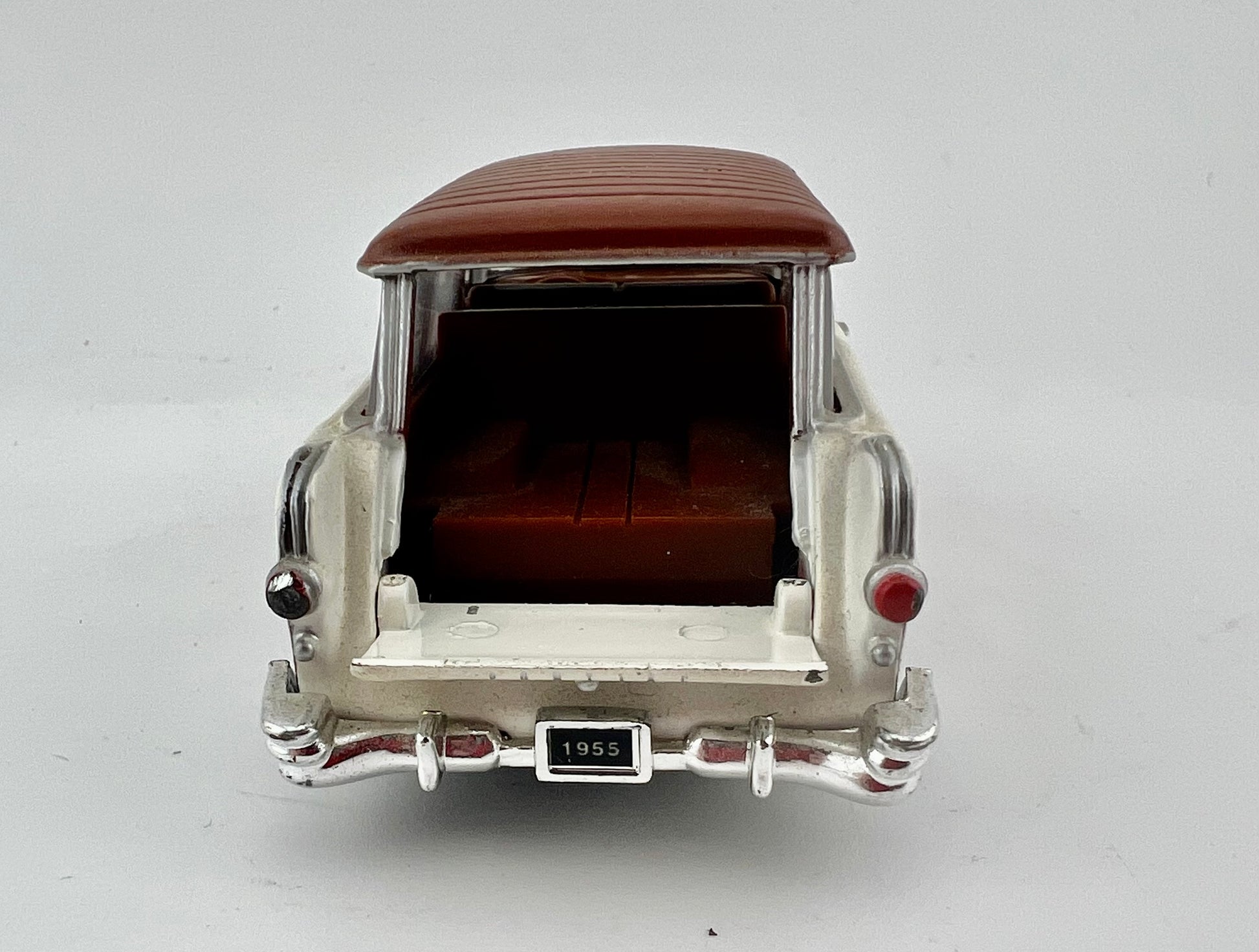 1955 Pontiac Star Chief Safari Wagon 1:43 Scale Fishwheels