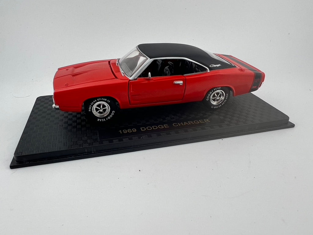 1969 Dodge Charter R/T 1:18 Scale Fishwheels