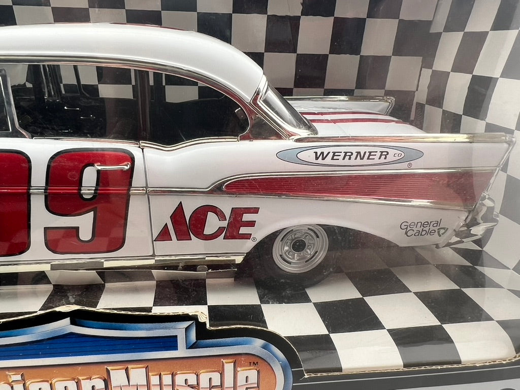 American Muscle 1957 Chevy Bel Air Ertl Collectibles ACE 1:18 Fishwheels