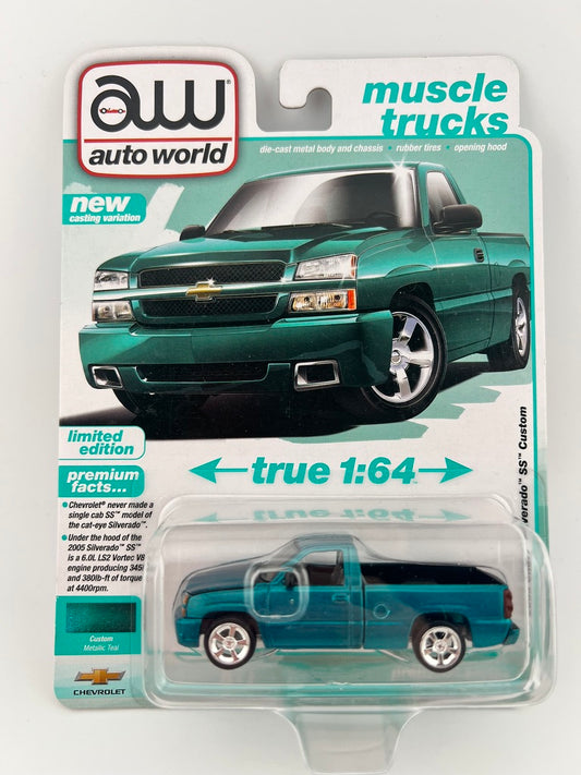 Auto World Muscle Trucks – 2005 Chevy Silverado SS Custom (Metallic Teal) Fishwheels