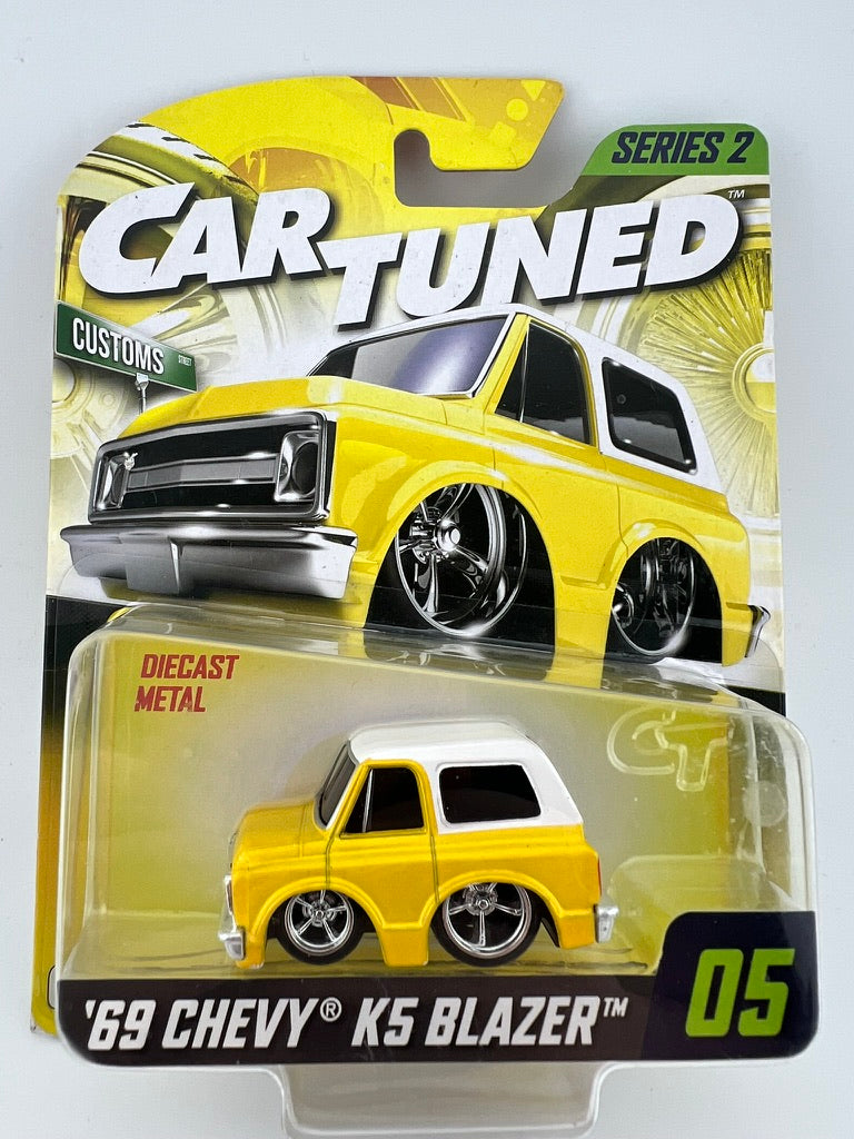 CarTuned ’69 Chevy K5 Blazer Fishwheels