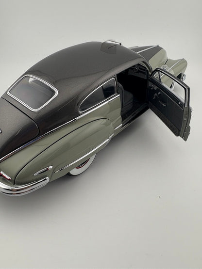 Danbury Mint 1948 Buick Roadmaster Coupe Fishwheels