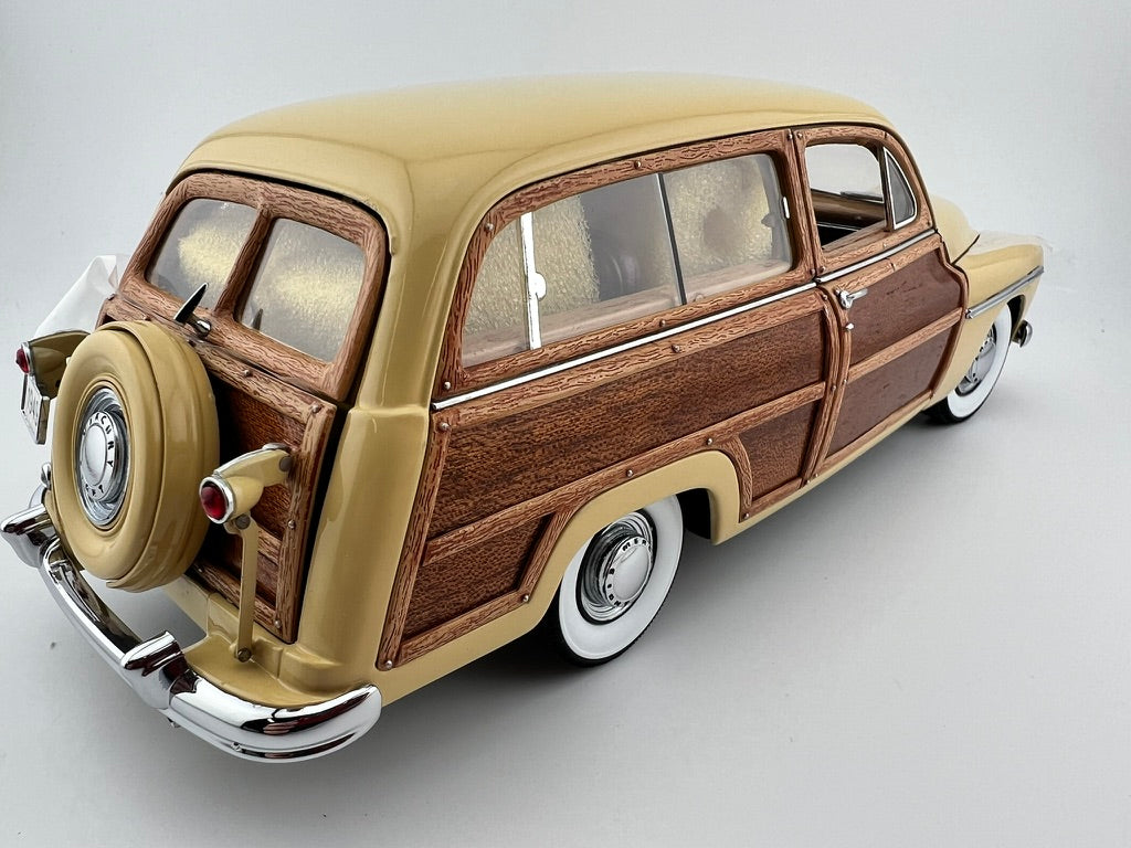 Danbury Mint 1949 Mercury Station Wagon – Bermuda Cream w/ Certificate of Authenticity Fishwheels