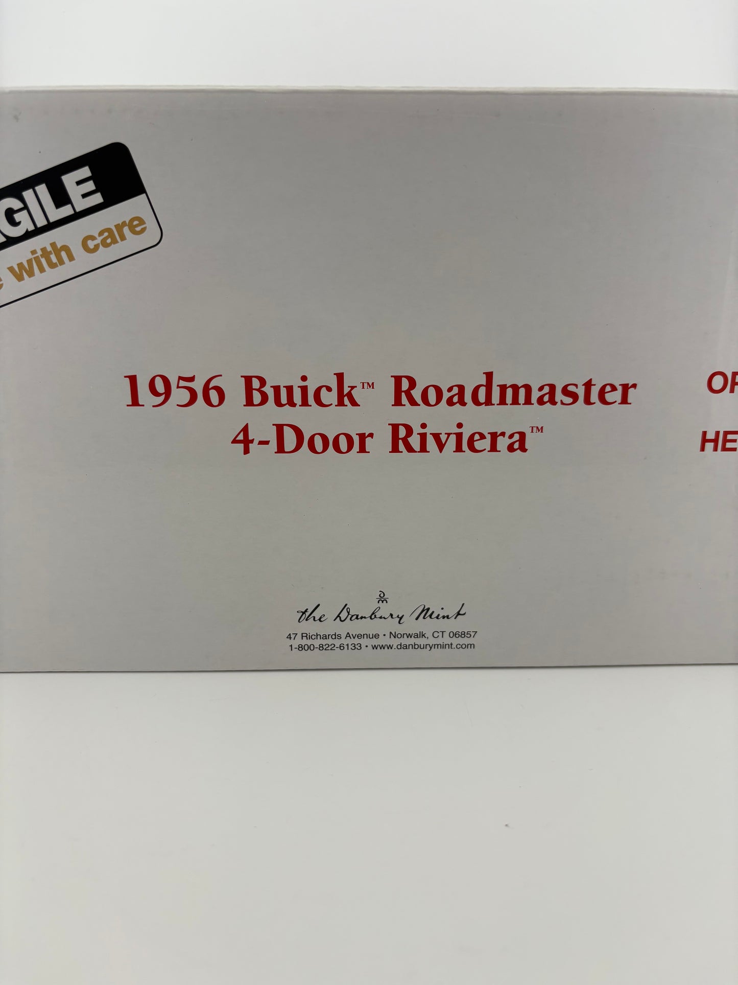 Danbury Mint 1956 Buick Roadmaster 4-Door Riviera Fishwheels