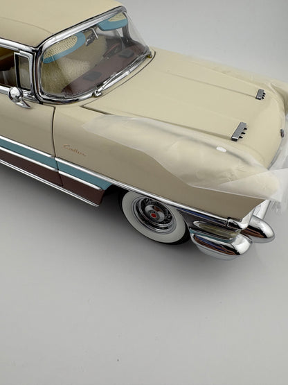 Danbury Mint 1956 Packard Caribbean Hardtop Fishwheels