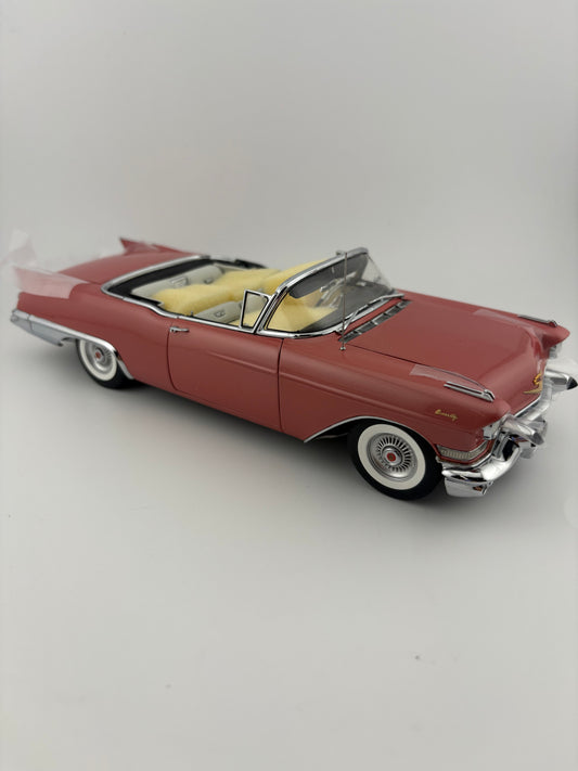 Danbury Mint 1957 Cadillac Eldorado Biarritz Convertible – 1:18 Diecast Model