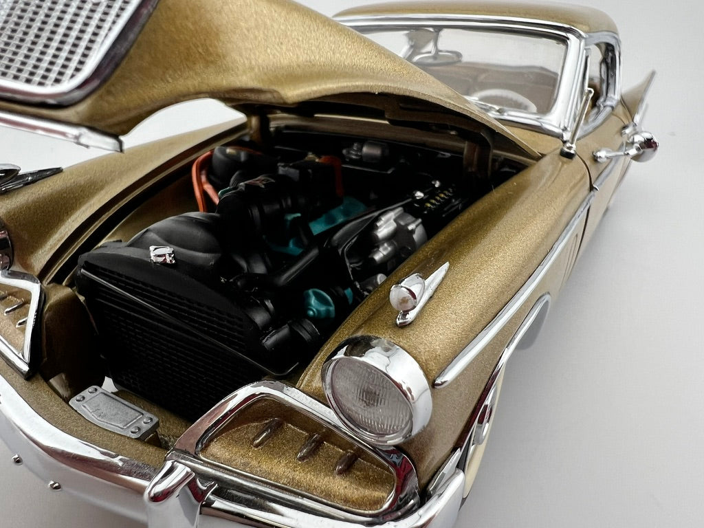 Danbury Mint 1957 Studebaker Golden Hawk – Tiara Gold/Arctic White Fishwheels