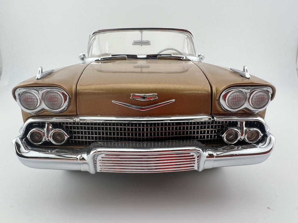 Danbury Mint 1958 Chevy Impala Anniversary Gold Metallic Convertible Fishwheels
