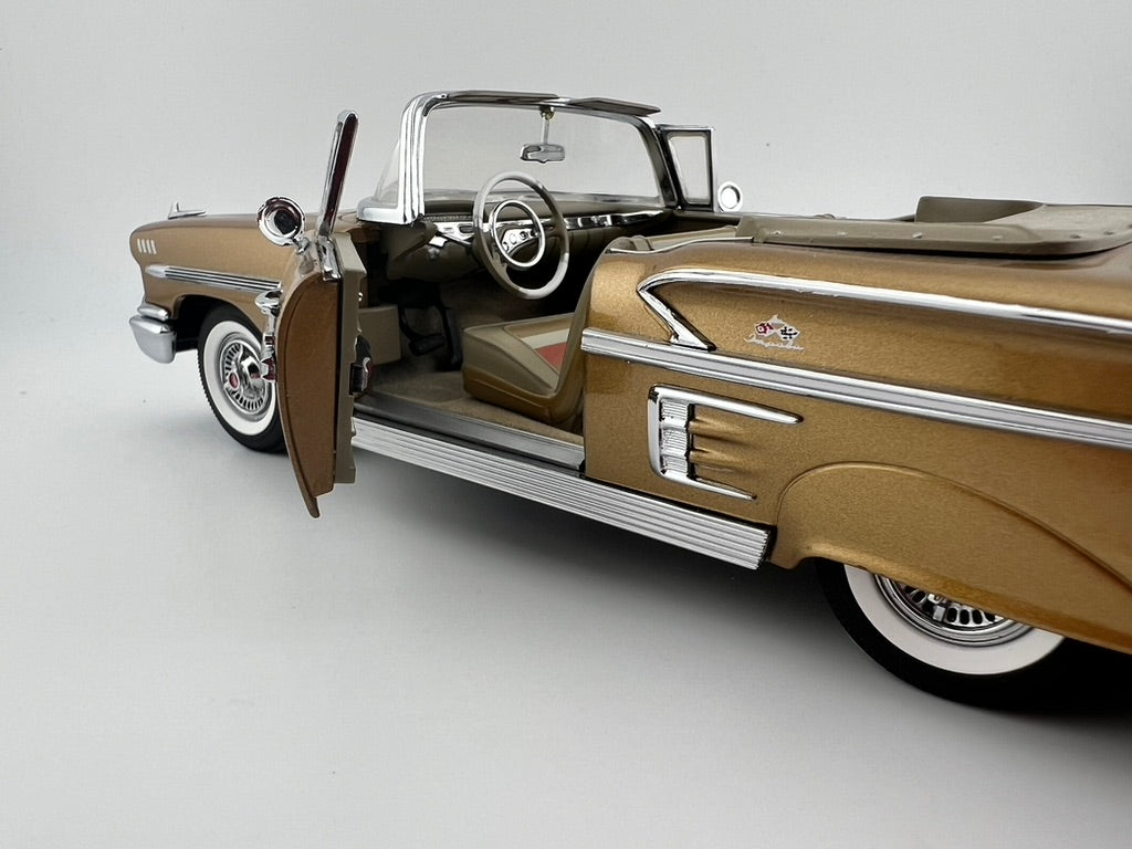 Danbury Mint 1958 Chevy Impala Anniversary Gold Metallic Convertible Fishwheels