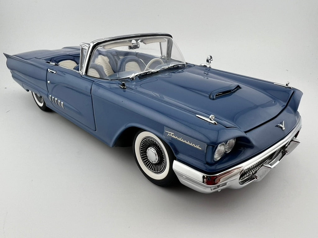 Danbury Mint 1958 Ford Thunderbird Convertible – Monarch Blue Fishwheels