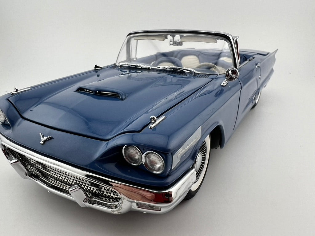 Danbury Mint 1958 Ford Thunderbird Convertible – Monarch Blue Fishwheels