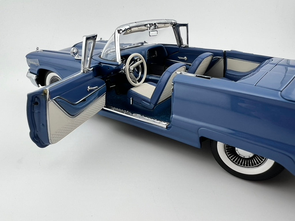 Danbury Mint 1958 Ford Thunderbird Convertible – Monarch Blue Fishwheels