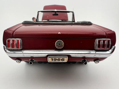 Danbury Mint 1966 Ford Mustang GT Convertible Diecast Model Fishwheels