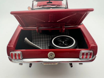 Danbury Mint 1966 Ford Mustang GT Convertible Diecast Model Fishwheels