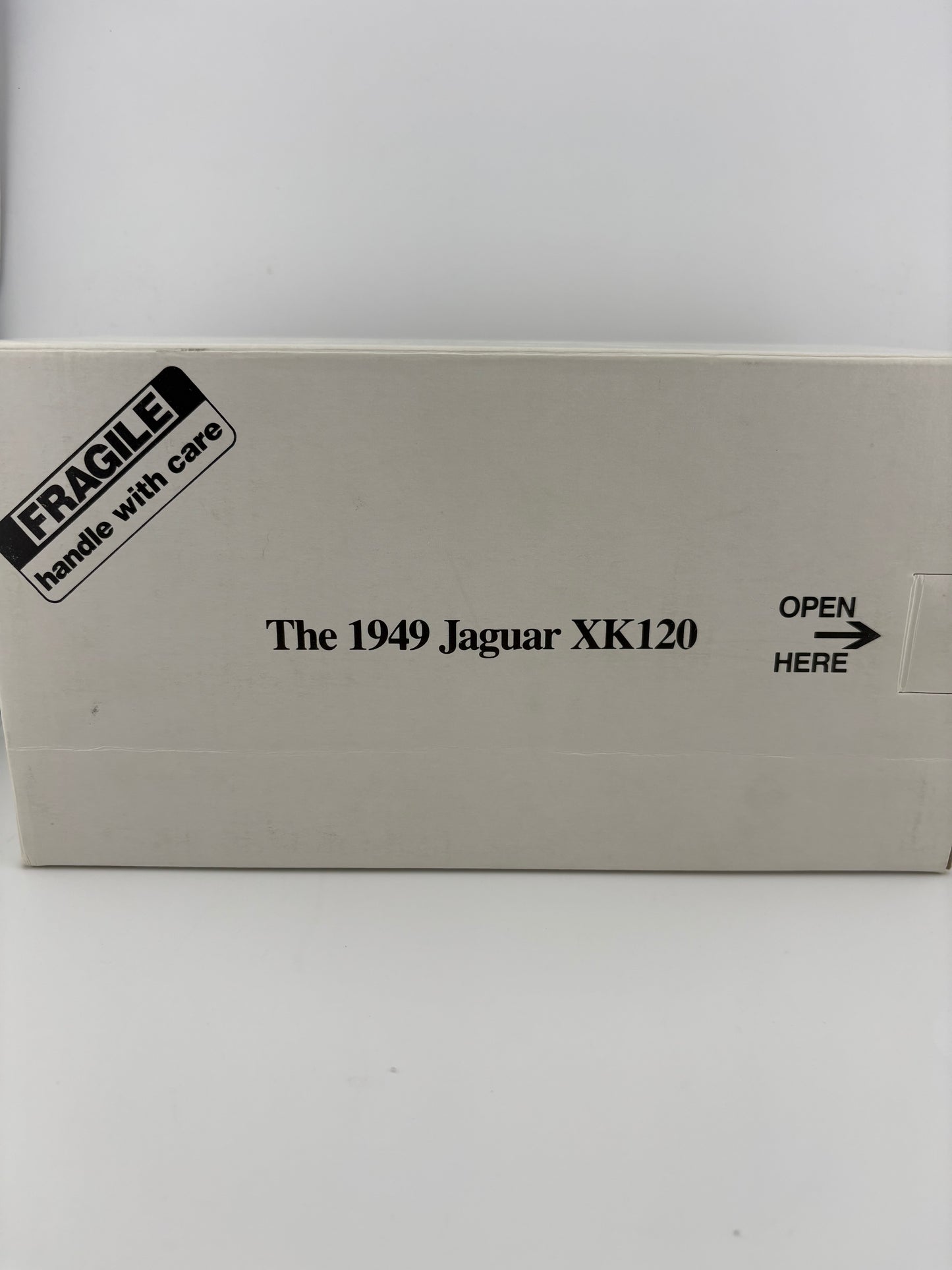 Danbury Mint – Jaguar XK120 Roadster Fishwheels