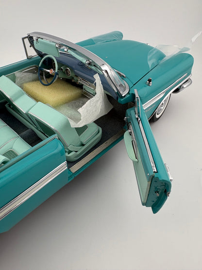 Danbury Mint Limited Edition 1957 Chrysler New Yorker Convertible 1:24 Fishwheels