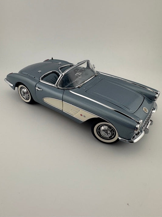 Danbury Mint Limited Edition 1959 Chevrolet Corvette Diecast Collectible Fishwheels