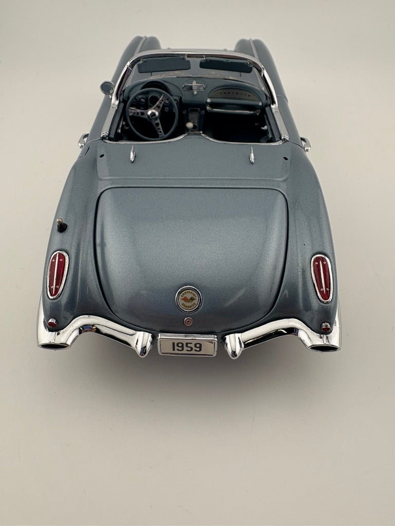 Danbury Mint Limited Edition 1959 Chevrolet Corvette Diecast Collectible Fishwheels