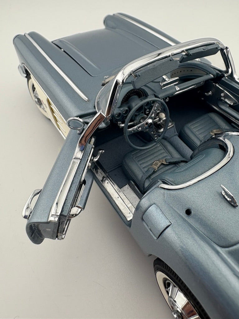 Danbury Mint Limited Edition 1959 Chevrolet Corvette Diecast Collectible Fishwheels