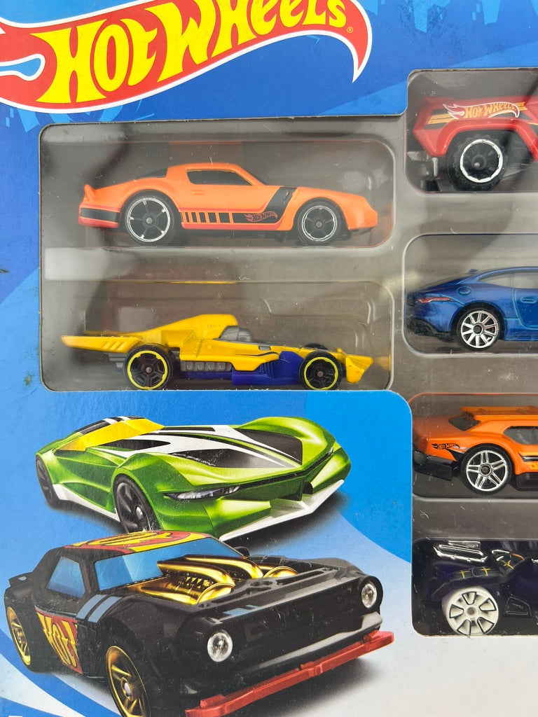 Hot Wheels 9-Car Gift Pack (Set 2 – Jeep, Matte Black Mustang) Fishwheels