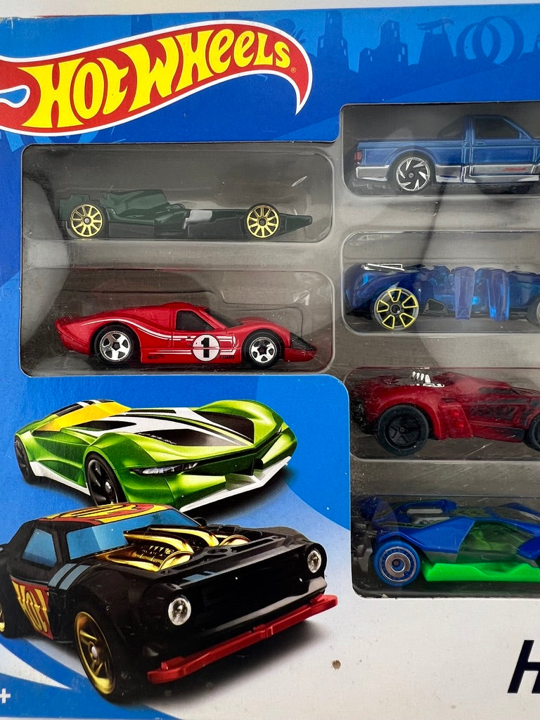 Hot Wheels 9-Car Gift Pack – Street & Speed Theme Fishwheels