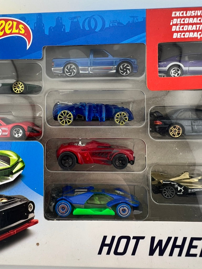 Hot Wheels 9-Car Gift Pack – Street & Speed Theme Fishwheels