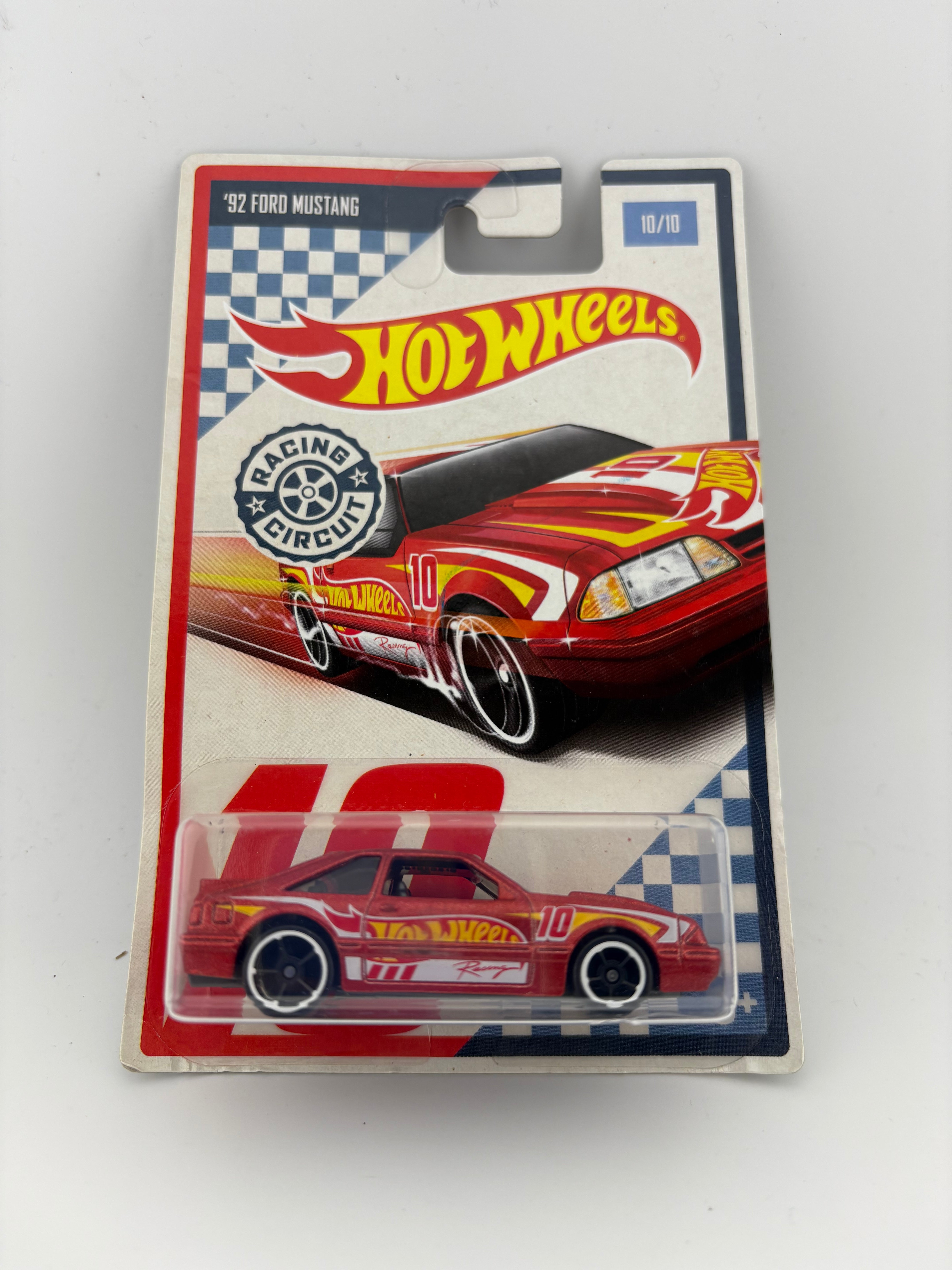 Hot_Wheels_92_Ford_Mustang_Rac