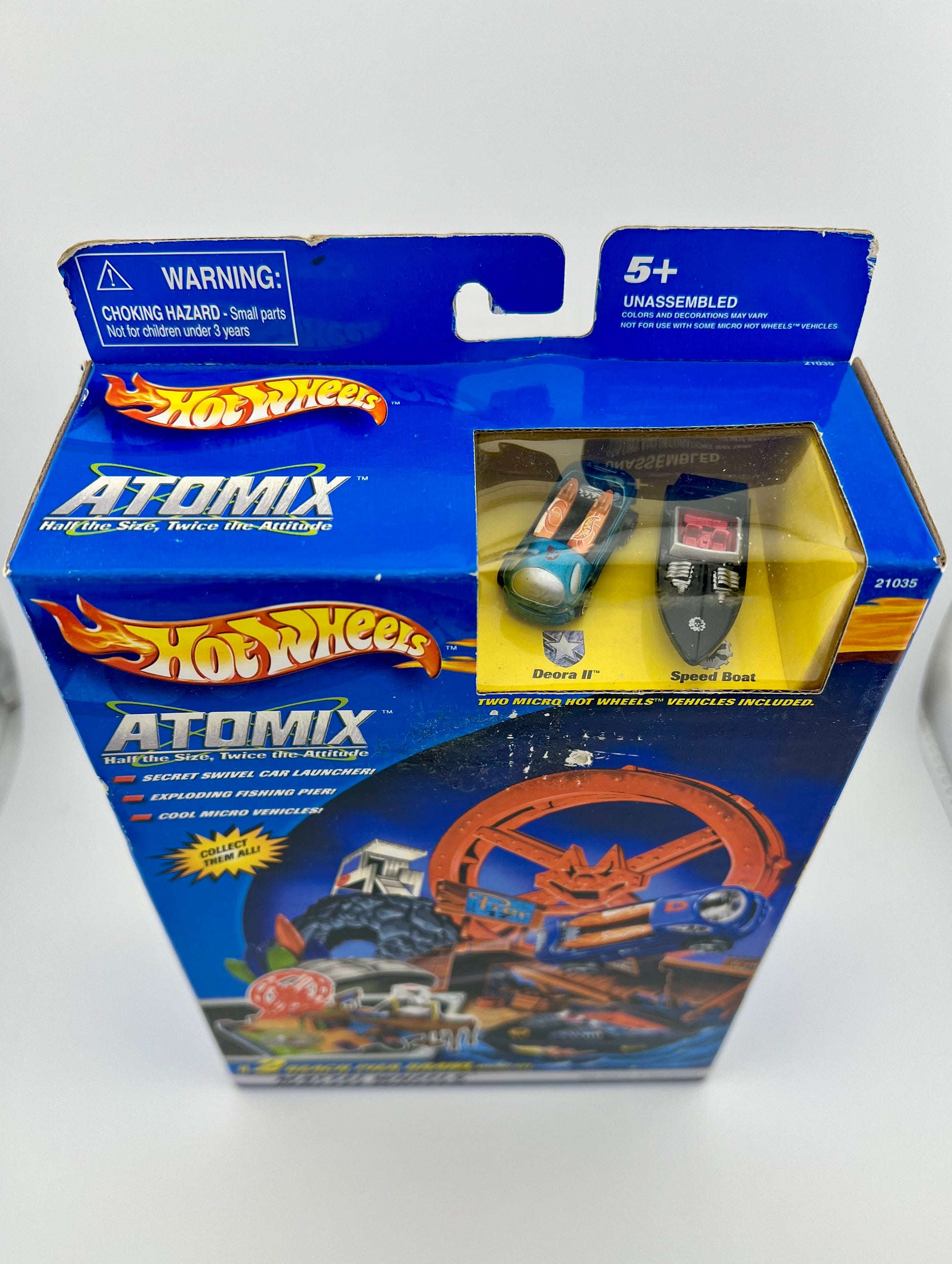 Hot Wheels Atomix Beach Pier Brawl #2 Micro Set (2002) Fishwheels