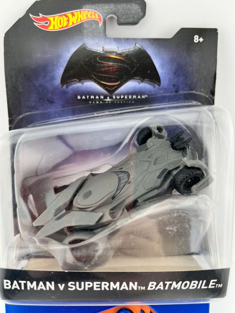 Hot Wheels Batman v Superman Batmobile – Dawn of Justice Series Fishwheels