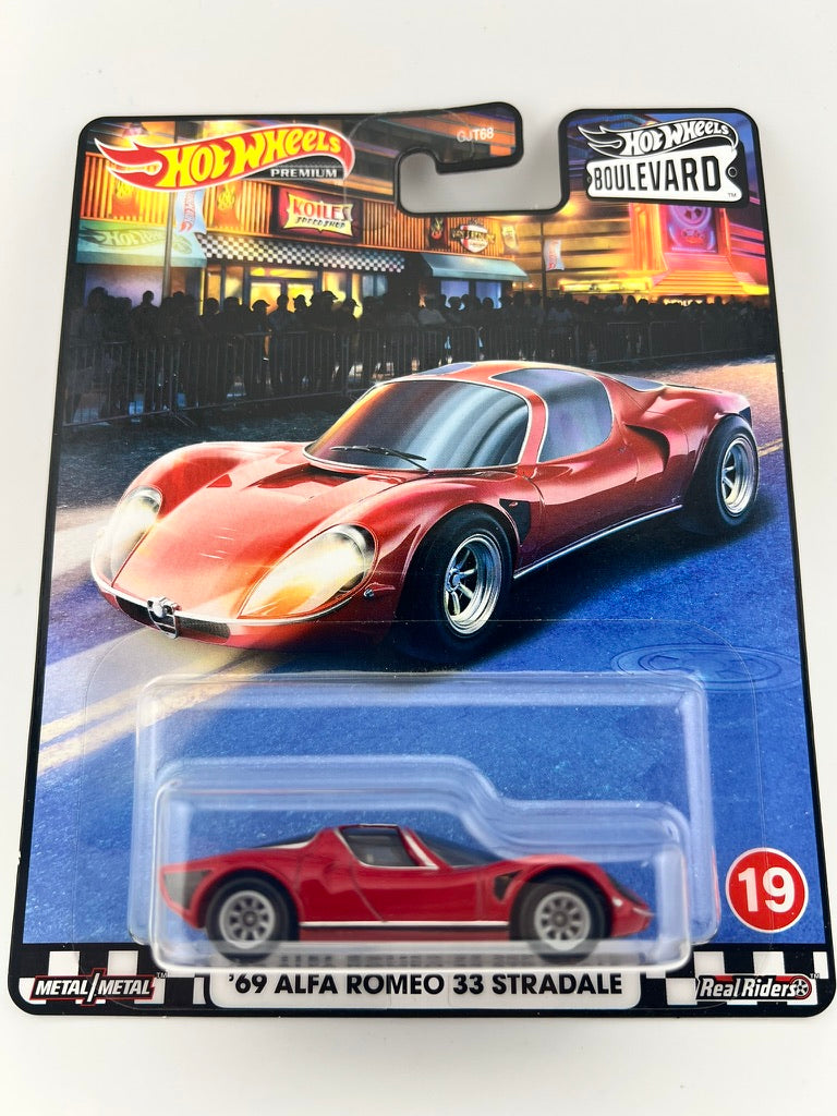 Hot Wheels Boulevard ’69 Alfa Romeo 33 Stradale Fishwheels