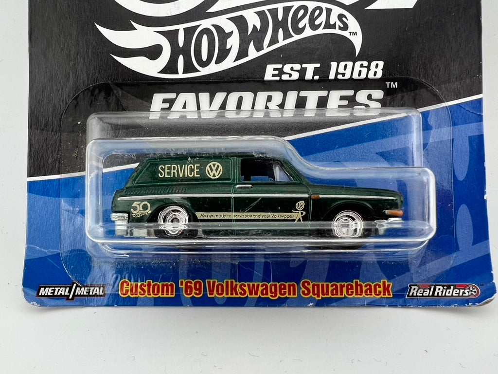 Hot Wheels Custom '69 Volkswagen Squareback – 50th Favorites Series Fishwheels