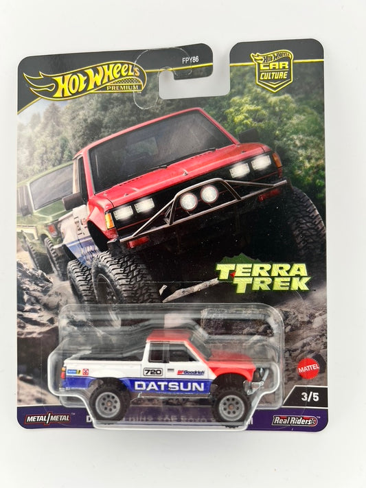 Hot Wheels Datsun King Cab Baja Custom – Terra Trek (Car Culture Series) Fishwheels