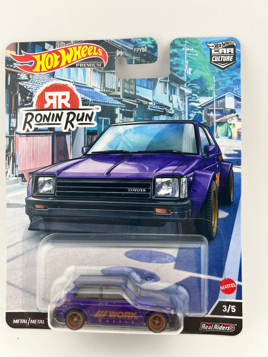 Hot Wheels Premium – '81 Toyota Starlet KP61 (Ronin Run Series, 3/5)