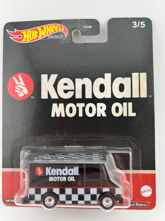 Hot Wheels Premium – Combat Medic “Kendall Motor Oil” (3/5)