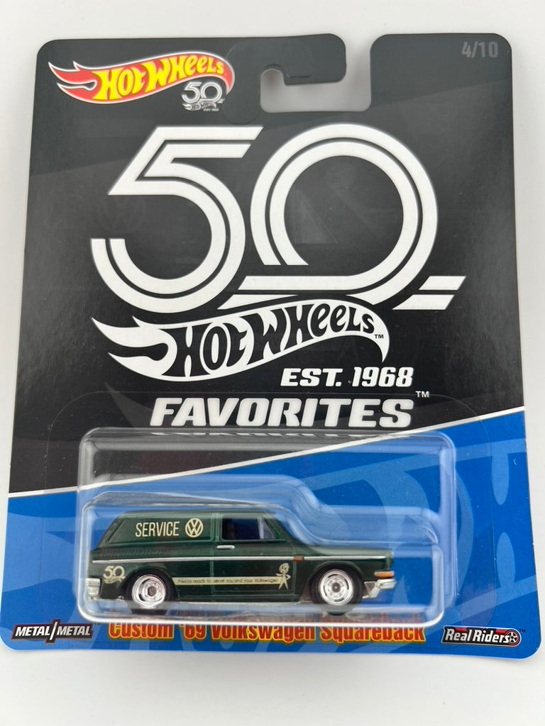 Hot Wheels Premium Custom ’69 Volkswagen Squareback – 50th Favorites Fishwheels