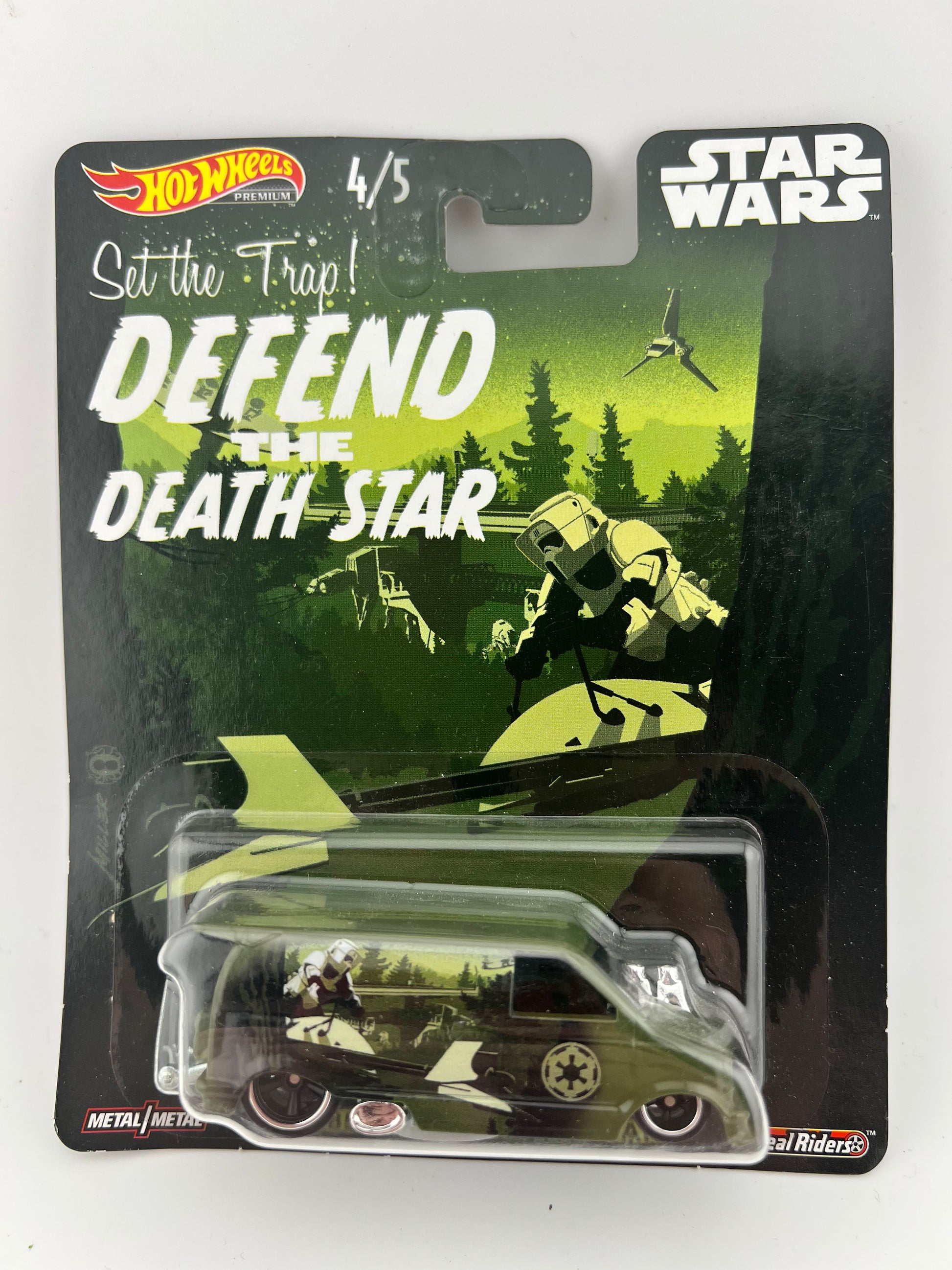 Hot Wheels Premium – Star Wars “Defend the Death Star” (1985 Chevy® Astro Van)

